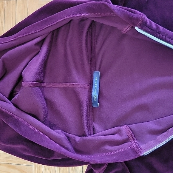 NWOT MARKS&SPENCER Velvet Burgundy Hoodie US 18 - Picture 2 of 7